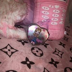 Vintage Bratz tin purse